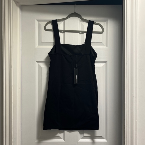 Fashion Nova Elegant Black Garment - Picture 3 of 3